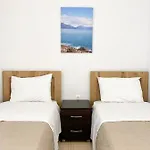 Acta's * Himare